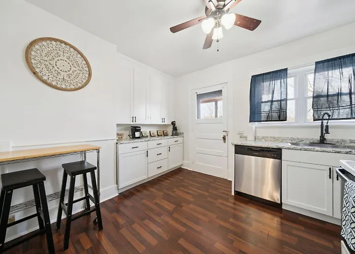 Comfy And Spacious 3 Bedroom - Easy Access * Pittsburgh